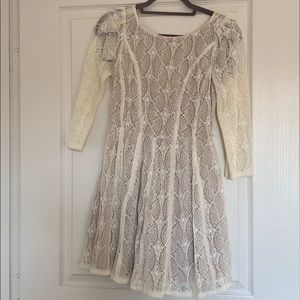 Mini dress white lace